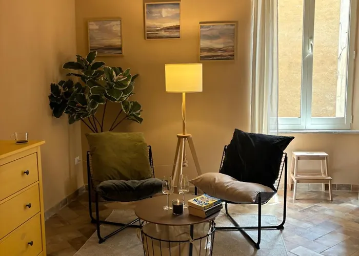 Cotto Apartmán Neapol